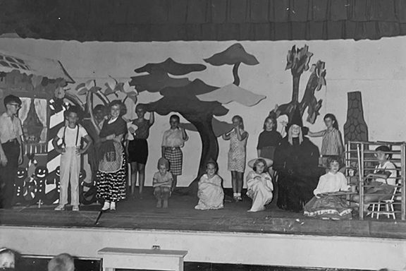 Black and white photo of CTA's Hansel and Gretel in 1959.